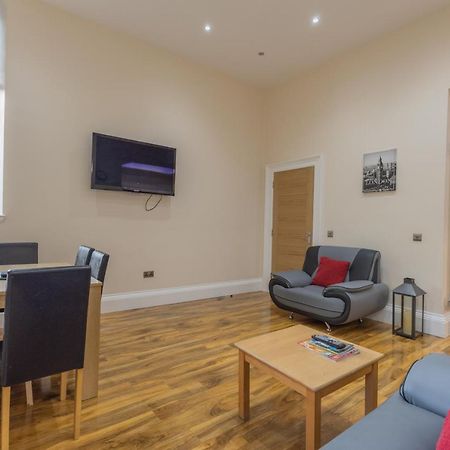 New 3-Bedroom Apartment Close To City Centre Edimburgo Exterior foto