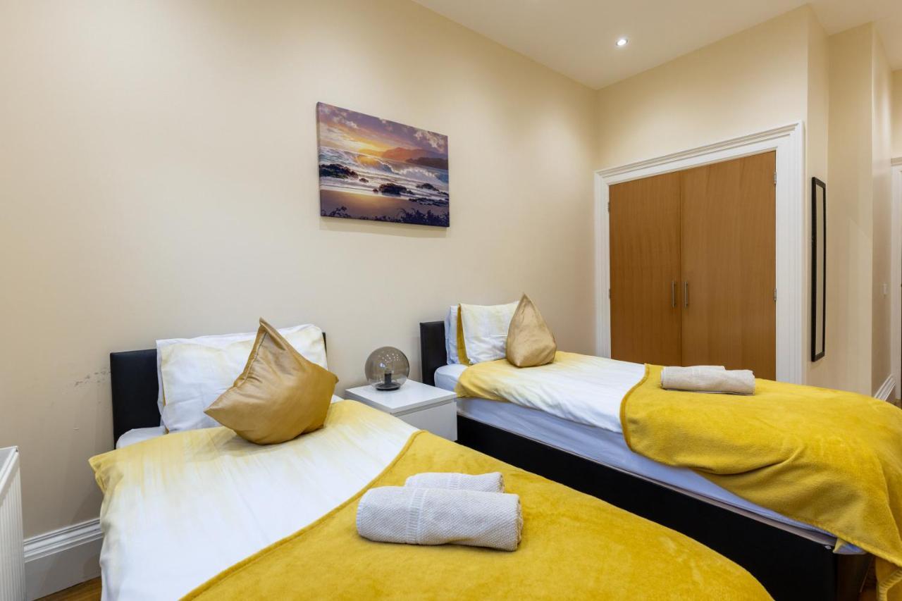New 3-Bedroom Apartment Close To City Centre Edimburgo Exterior foto