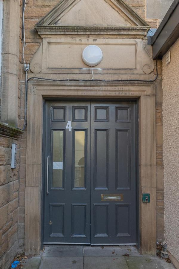 New 3-Bedroom Apartment Close To City Centre Edimburgo Exterior foto